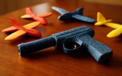 Unleash the foam glider gun: Epic builds, epic flights, next-level aerodynamics.